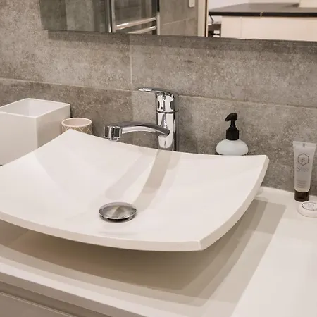 Spacious Apartment-2br-6p-boulevard Saint-germain Appartamento